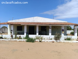 Chácara murada medindo 3.000 m² na Serra de Santana