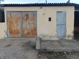Terreno murado medindo 7.90x25 m² em C. Novos R$ 25.000,00